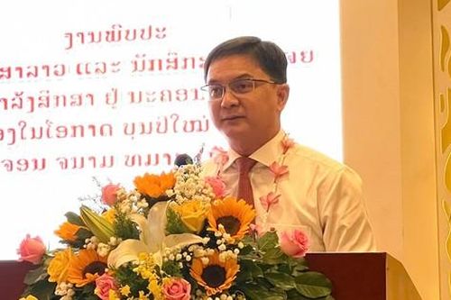 Lãnh đạo TP. HCM gặp gỡ sinh viên Lào và sinh viên Campuchia chúc mừng Tết cổ truyền Bunpimay và Chol Chnam Thmey