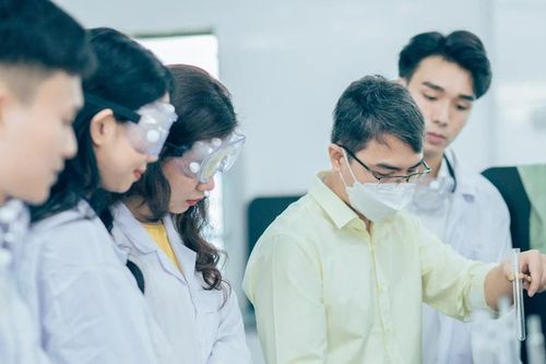 Nghiên cứu có địa chỉ: Đòn bẩy tăng nguồn thu ngoài học phí