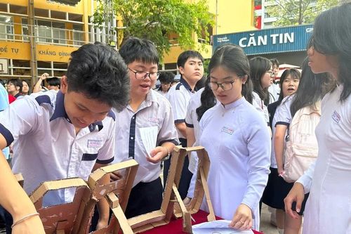 TPHCM: Tỷ lệ dạy học 2 buổi/ngày cấp THCS, THPT đạt 93%