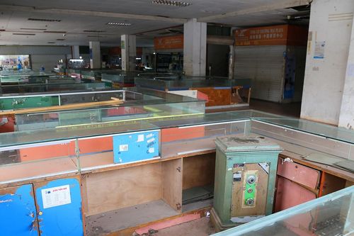 Cảnh tượng khác thường ở trung tâm thương mại một thời hoàng kim tại Móng Cái