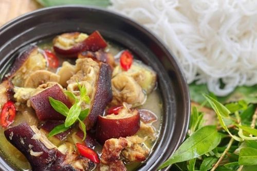 Cách làm chân giò nấu giả cầy kiểu miền Trung nhanh chóng