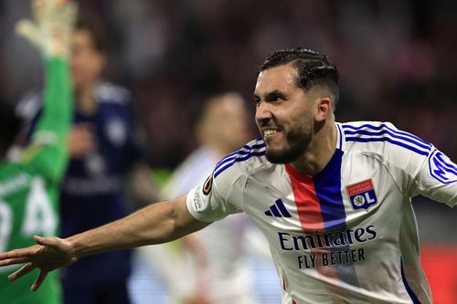 Tin tức về chuyển nhượng 15/4: MU ký Cherki, Bayern lấy Camavinga