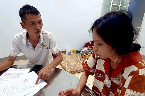 Người phụ nữ chém chồng lúc nửa đêm phải nhập viện cấp cứu