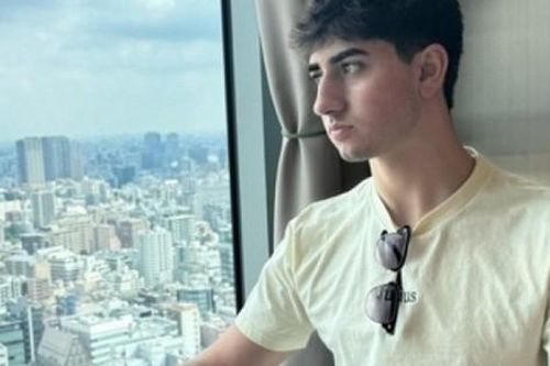 CEO 18 tuổi điều hành startup triệu đô vẫn bị Harvard và MIT từ chối