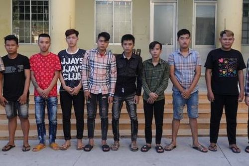 Tranh giành tình cảm của bạn gái, nhóm thanh niên 'hỗn chiến'
