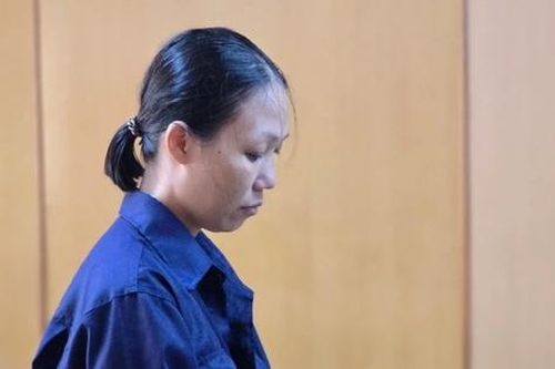Tạt xăng đốt nhà hàng xóm vì mâu thuẫn về tiền hỗ trợ chích ngừa khi bị chó cắn