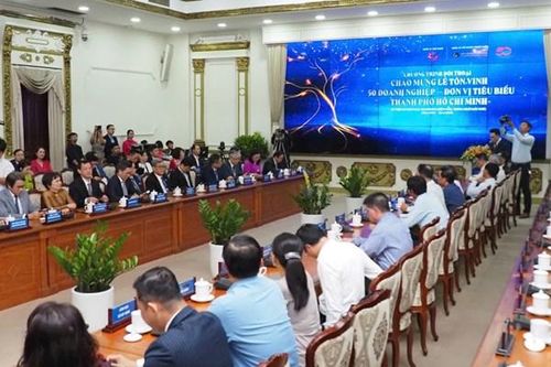TP Hồ Chí Minh tôn vinh 50 doanh nghiệp – đơn vị tiêu biểu