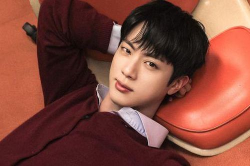 Xác nhận của Jin trước thềm BTS tái xuất, người hâm mộ vỡ òa