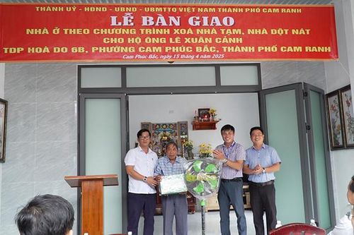 TP. Cam Ranh bàn giao nhà ở cho hộ nghèo, cận nghèo