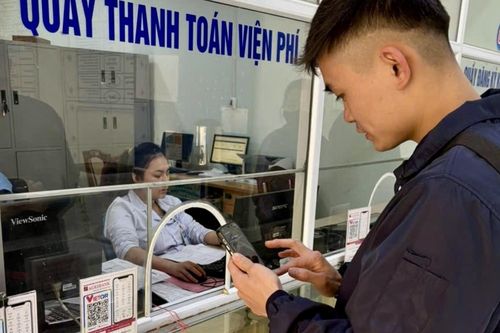 Trung tâm Y tế huyện Bình Gia: Tăng tuyên truyền, nâng cao tỷ lệ thanh toán viện phí không dùng tiền mặt