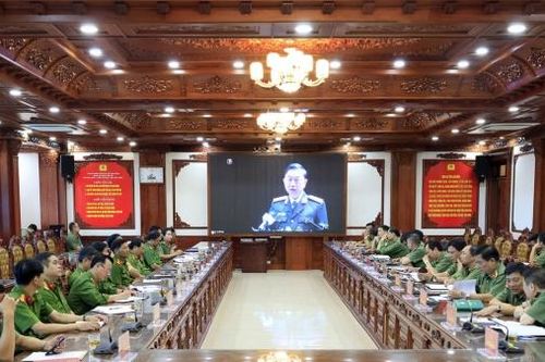 Hội nghị Báo cáo viên Trung ương toàn quốc tháng 4/2025