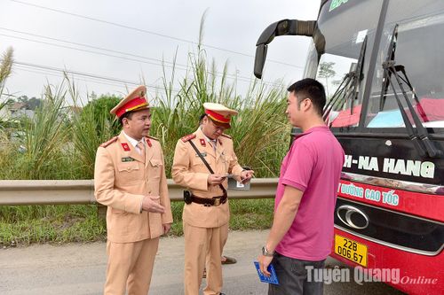 Phòng ngừa và xử lý an toàn trường hợp nổ lốp xe ô tô