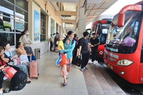 Hà Nội tăng cường hơn 600 lượt xe khách phục vụ dịp nghỉ lễ 30/4