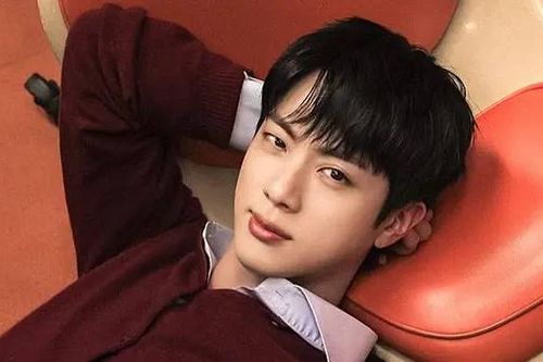 Jin (BTS) trở lại với album solo mới vào tháng 5