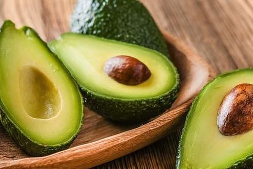 Cách dễ nhất bảo quản bơ chín không thâm đen và cách làm bơ xanh nhanh chín
