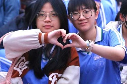 'Ngóng' phương án tuyển sinh 2025: Học sinh lớp 12 như 'ngồi trên lửa'