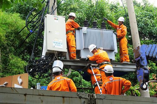 Nắng nóng gay gắt, TP.HCM tiêu thụ hơn 88 triệu kWh điện/ngày