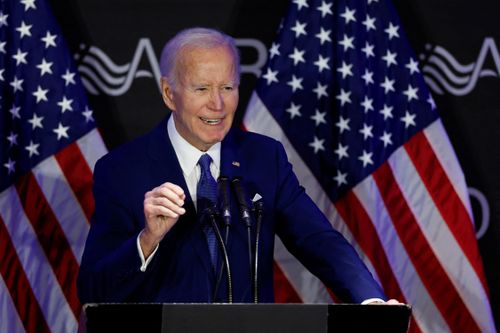 Ông Biden tố 'liên minh Trump - Musk' đang tàn phá an sinh xã hội Mỹ