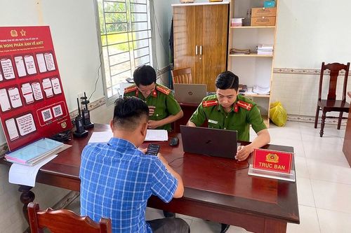 Công an giúp người dân nhận lại 410 triệu chuyển nhầm tài khoản