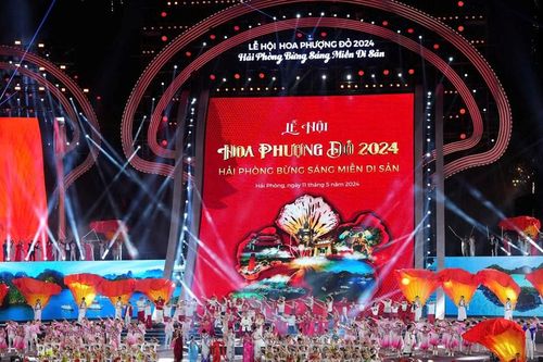 Nhiều điểm mới ấn tượng Lễ hội Hoa Phượng Đỏ - Hải Phòng 2025
