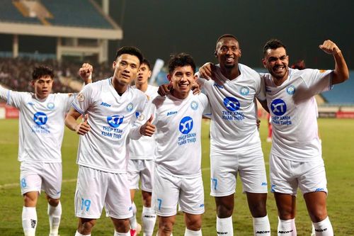 Sáp nhập tỉnh thành, bóng đá Việt Nam kịp chuyển mình?