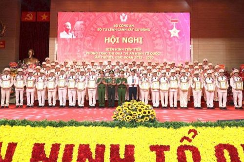 Bộ Tư lệnh Cảnh sát cơ động tôn vinh 80 điển hình tiên tiến