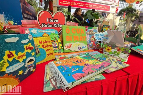 Ngày hội sách: Nâng bước văn hóa đọc của thiếu nhi