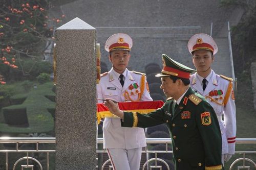 Giao lưu hữu nghị quốc phòng biên giới Việt-Trung lần thứ 9