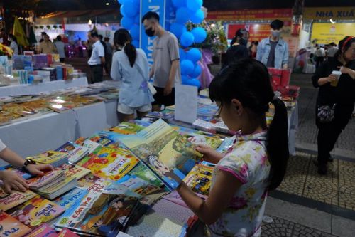 Lan tỏa tình yêu tri thức đến cộng đồng