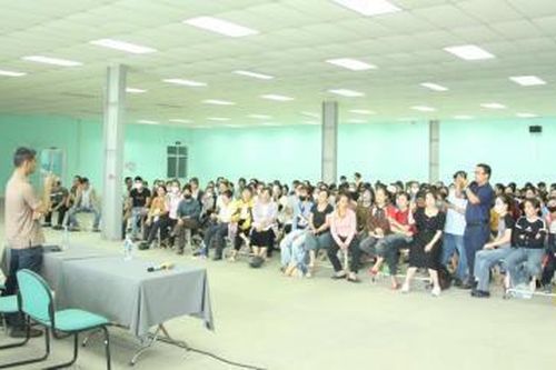 Công ty May Minh Hoàng 2 cam kết đóng bảo hiểm xã hội, trả nợ cho người lao động