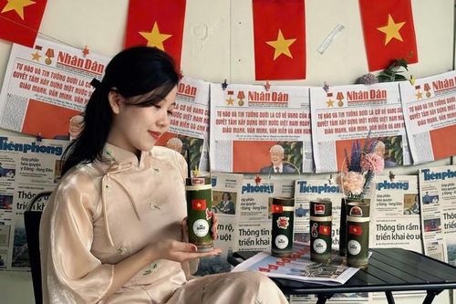 Cà phê ống tre 'gây sốt' bạn trẻ với phiên bản đặc biệt mùa Lễ 30/4