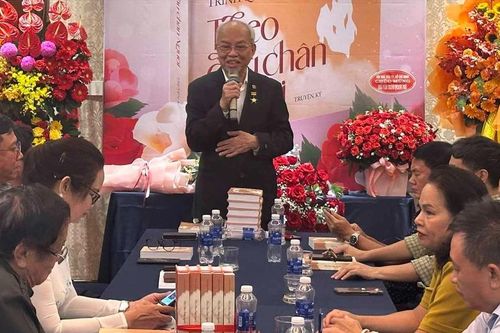 Một đời theo dấu chân Người