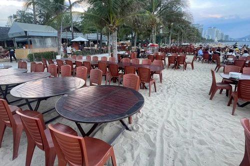 Nha Trang xử phạt doanh nghiệp lấn chiếm bãi biển để kinh doanh ăn uống