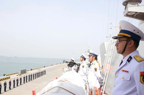 Hải quân Việt Nam - Trung Quốc bắt đầu tuần tra liên hợp trên vịnh Bắc bộ