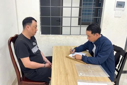Cựu nhân viên ngân hàng sa lưới sau 1 năm trốn truy nã
