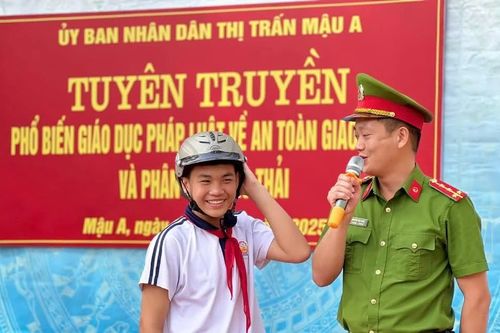 Giúp học sinh ứng xử có văn hóa khi tham gia giao thông