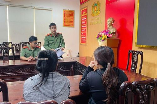 'Nghe lỏm' chuyện người khác rồi tung tin sai sự thật, 2 phụ nữ bị xử phạt
