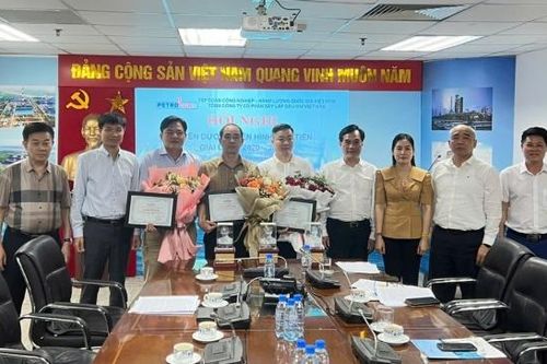 PETROCONs vinh danh 3 tập thể điển hình tiên tiến trong phong trào thi đua giai đoạn 2020-2025