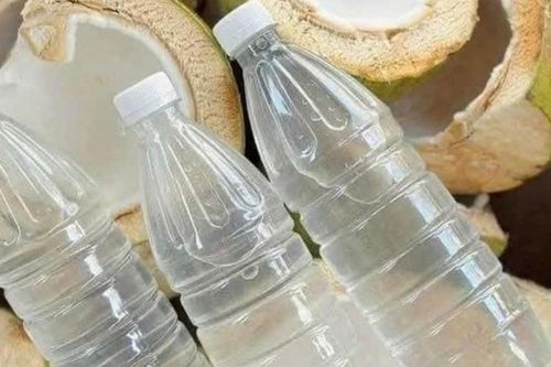 Uống nước dừa tốt nhất vào buổi sáng, 4 nhóm người phải kiêng