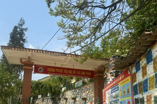 Đáp ứng điều kiện nào mới được xét tuyển vào trường phổ thông dân tộc nội trú?