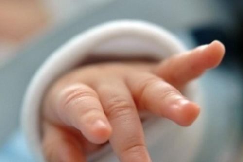 Bé trai 4 tháng bất ngờ được phát hiện mắc giang mai, dấu hiệu nào chỉ điểm?
