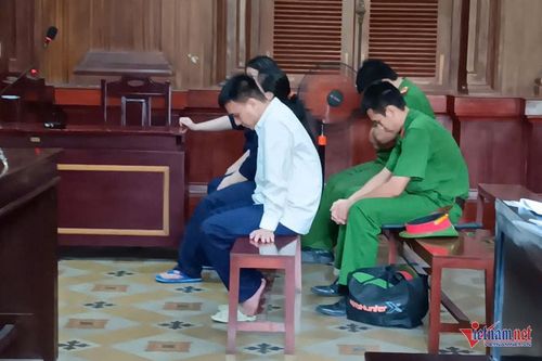 2 bà nội trợ giúp sức tổng giám đốc lừa đảo hơn 100 tỷ đồng