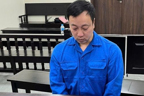 'Đại ca' Hà thành nhập viện điều trị tâm thần 6 năm sau màn đòi nợ giúp vợ