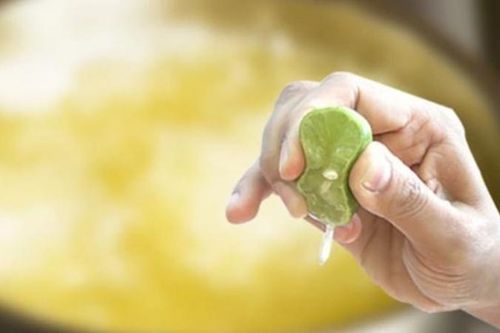 Chỉ cần vài giọt nước chanh vào máy giặt – Hiệu quả bất ngờ không ngờ tới!