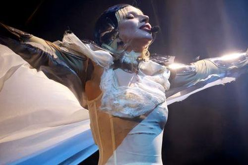 Lady Gaga lên tiếng về danh sách bài hát gây tranh cãi tại Coachella 2025