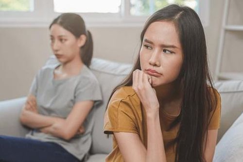 Rời bỏ mối quan hệ bạn bè độc hại