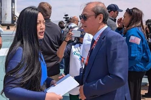 Chủ tịch nước gửi thư chúc mừng người phụ nữ gốc Việt đầu tiên bay vào không gian