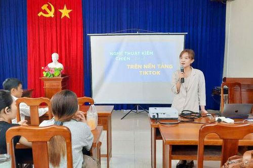 Tập huấn ứng dụng công nghệ 4.0 trong truyền thông quảng bá du lịch