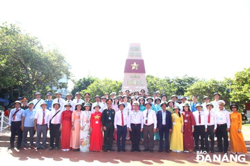 Đoàn công tác số 8 hoàn thành chuyến thăm quần đảo Trường Sa và nhà giàn DK1