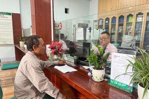 Tiền gửi tiết kiệm của người nghèo